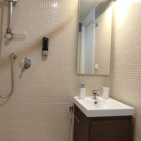 דירה Brancaleone Loft, Metro C *
