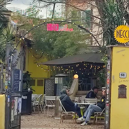 アパート Brancaleone Loft, Metro C